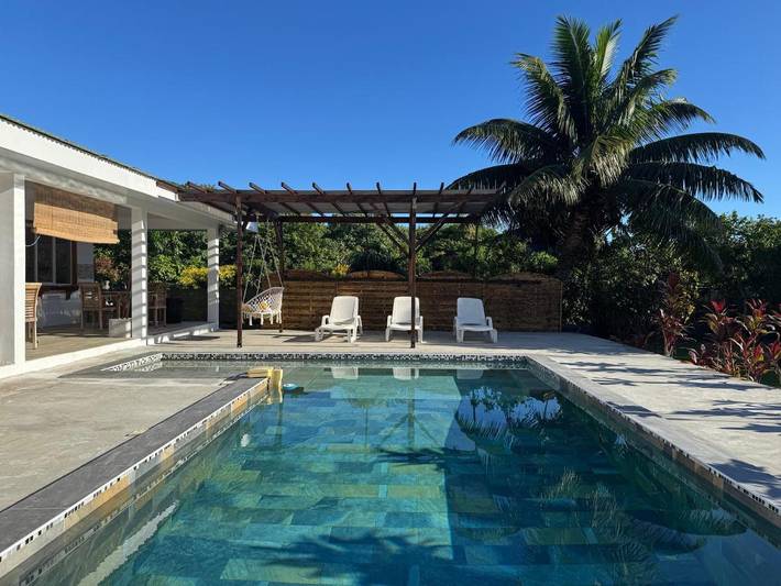 Maison de vacances pour 6 personnes, avec piscine ainsi que jardin et terrasse