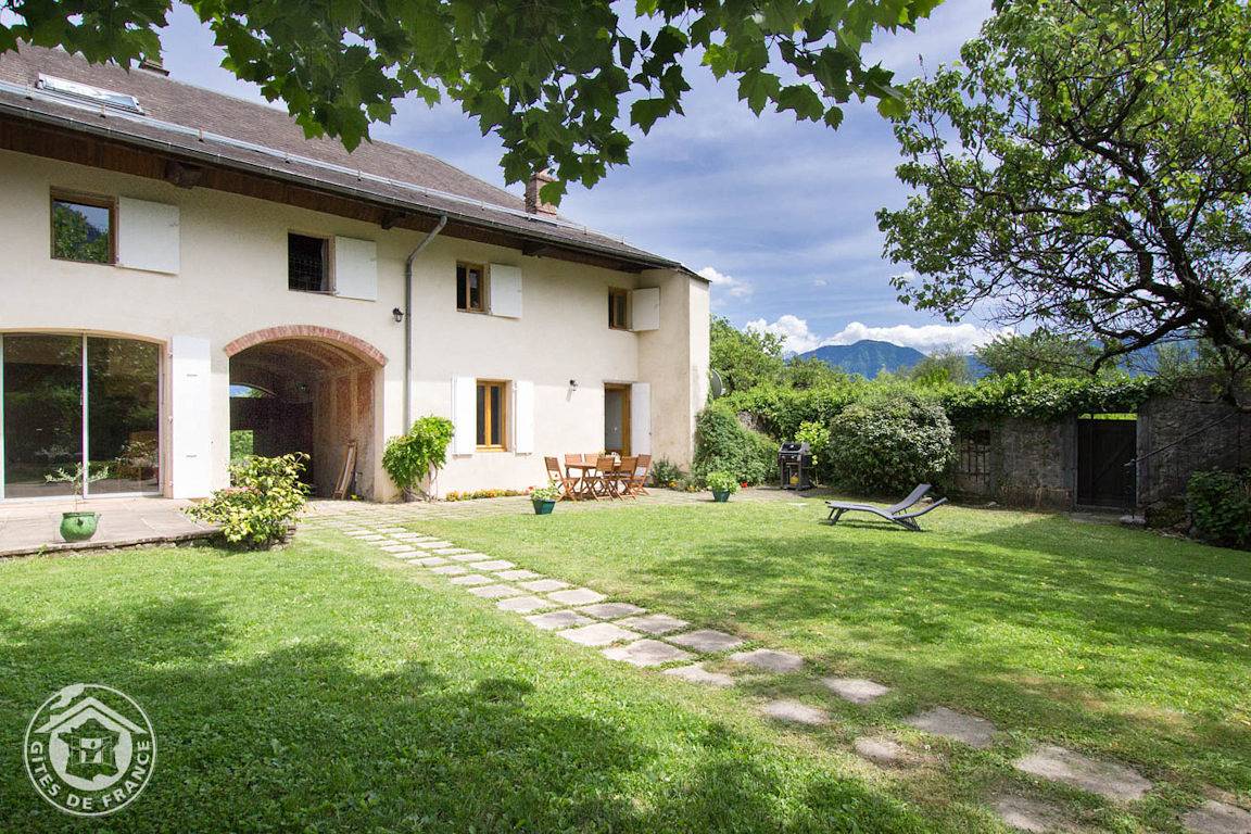 Gîte du Porche in Saint-Jean-de-la-Porte, Région de Chambéry