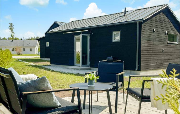 Ferienhaus für 5 Personen, mit Terrasse und Garten in Tofta
