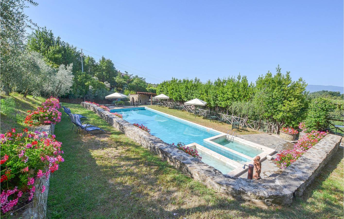 Zwembad La Lama Appartement met Parkeerplaats in Castelfranco di sopra, Castelfranco Piandiscò