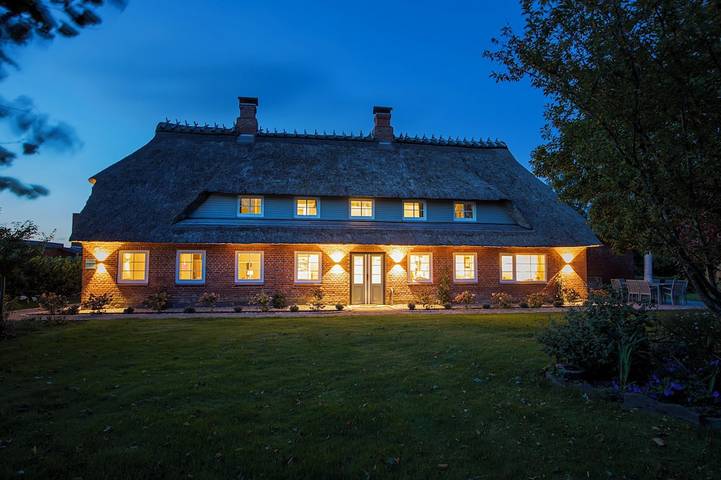 Ferienhaus für 12 Personen, mit Terrasse und Garten, mit Haustier in Quern