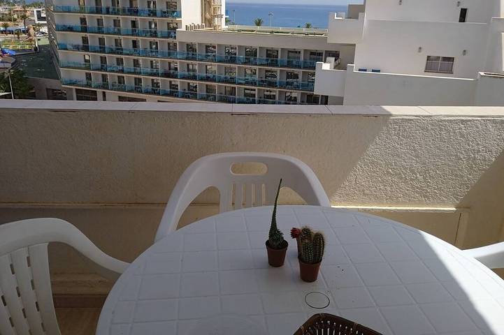 Ferienwohnung für 3 Personen, mit Pool und Balkon in Roquetas de Mar
