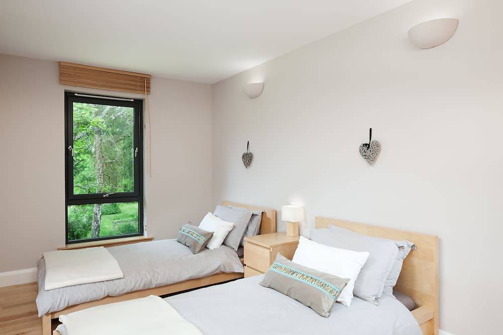 Peffer Lodge, Strathpeffer, Scottish Highlands in Strathpeffer, Highlands