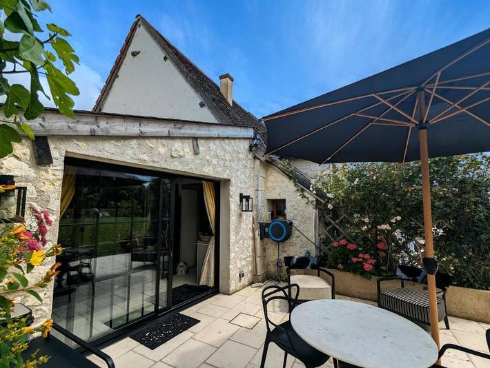 Chambre d’hôte pour 2 personnes, avec piscine ainsi que terrasse et jardin