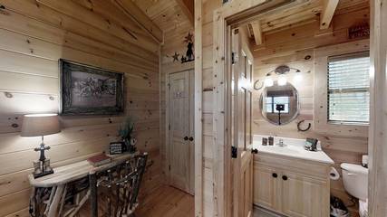 Glamping for 6 Guests in Great Smoky Mountains National Park, Tennessee, Picture 2