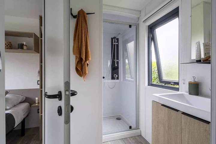 Camping für 6 Personen, mit Terrasse in Lannion - 4