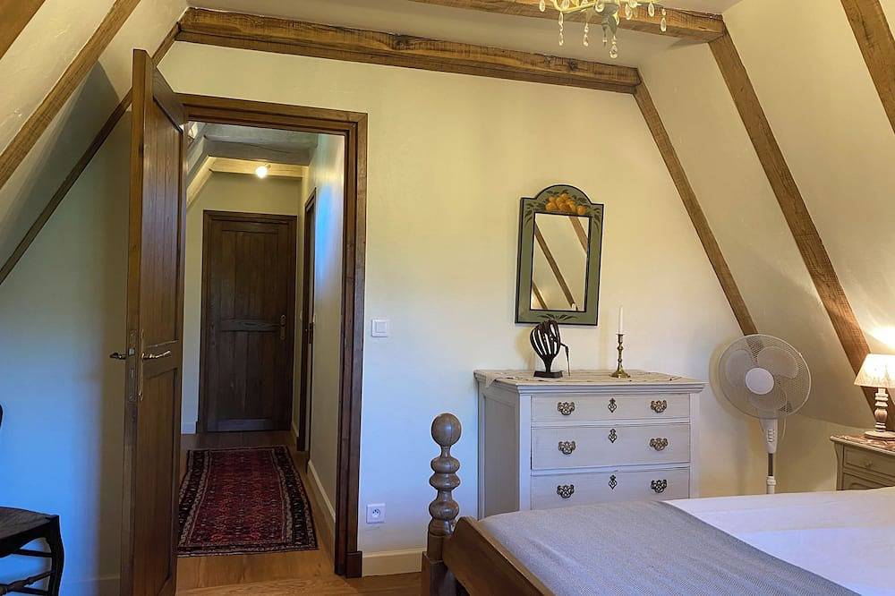 Ravissant maison 4* en pierre d'époque près de Montignac, grande piscine et wifi in Thonac, Périgord Noir