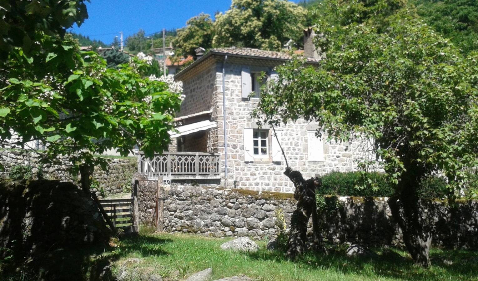 Chambres chez l'habitant - Georges Sand in Marcols-les-Eaux, Parc naturel régional des Monts d'Ardèche