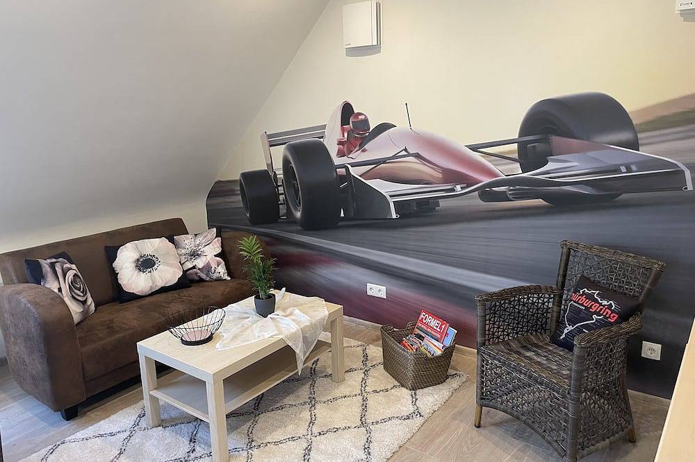 Ganze Wohnung, Racing Apartment am Puls der Grünen Hölle in Kelberg, Vulkaneifel