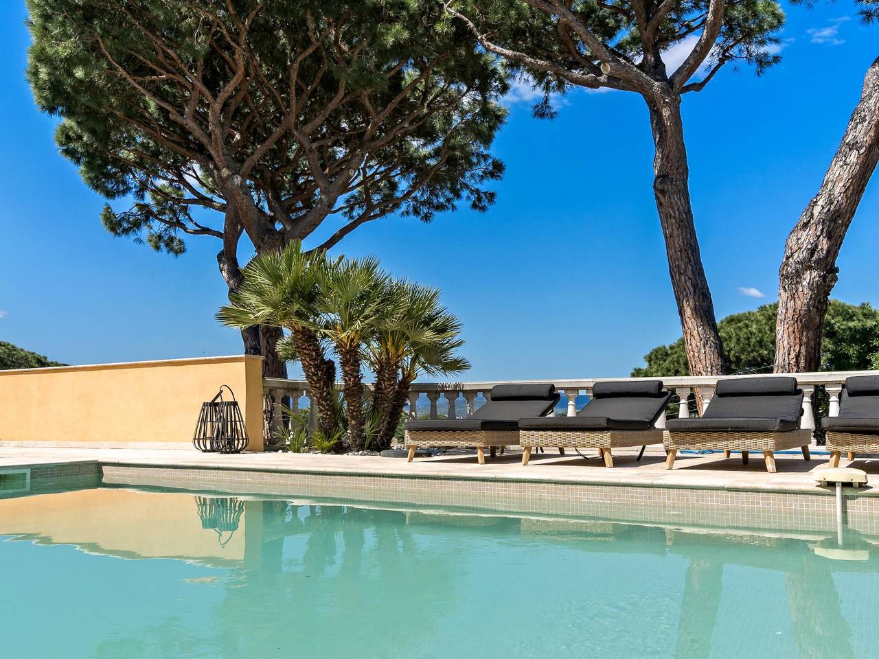 Villa bij de golfbaan en het strand in La Nartelle, Sainte-Maxime