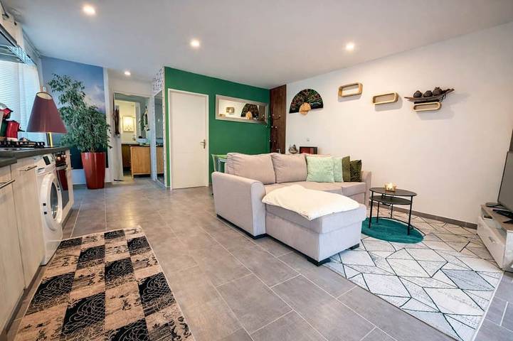 Gîte pour 4 personnes, avec balcon à Savasse