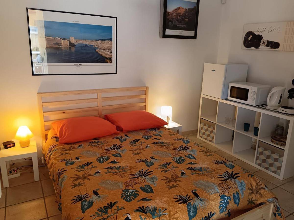 Chambre privée avec Piscine in Marseille, Parc national des Calanques