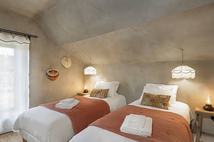 Gîte pour 6 personnes, avec terrasse à Saint-Martin-en-Bière - 3