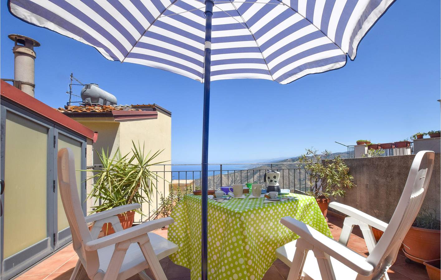 Appartamento intero, Appartamento vista mare: 70mq, WiFi, Terrazza, Cucina | Tusa 300m in Tusa, Provincia di Messina