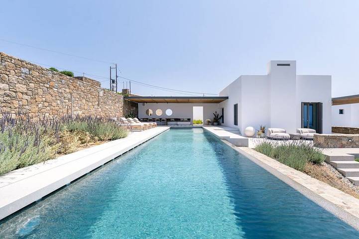 Villa for 10 people, with garden in Agios Stefanos