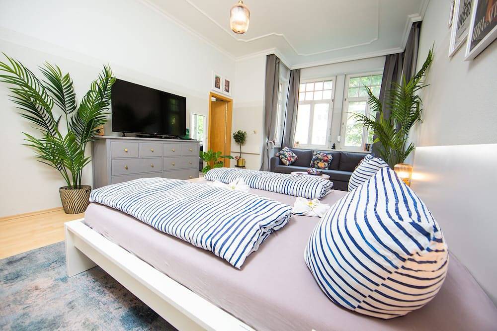 Ganze Wohnung, ★ Helle Jugendstil Fewo mit 2 Schlafzimmern im ❤ Erfurts ★ in Altstadt (Erfurt), Erfurt