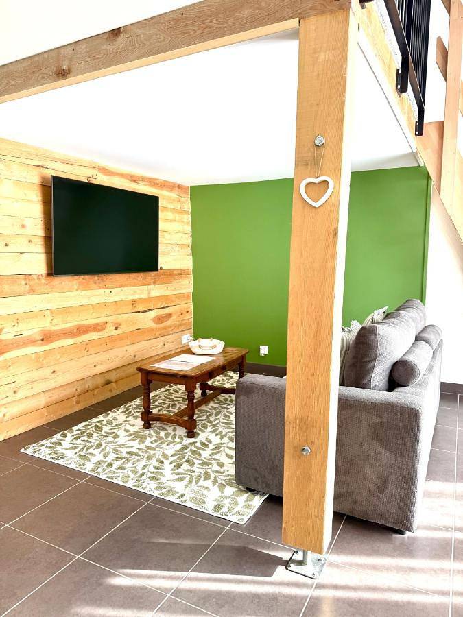 Gîte pour 4 personnes, avec Terrasse ainsi que Jardin et Vue à Loriol-sur-Drôme - 3