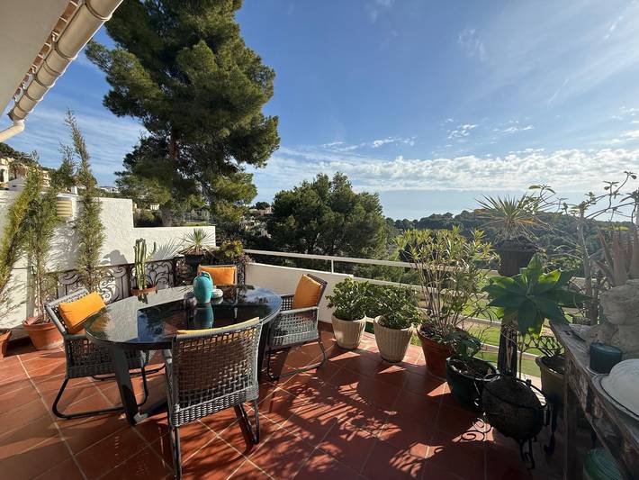 Gîte pour 4 personnes, avec balcon et piscine, adapté aux familles dans Altea La Vieja