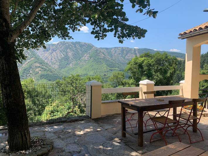 Ferienhaus für 6 Personen, mit Balkon und Garten
