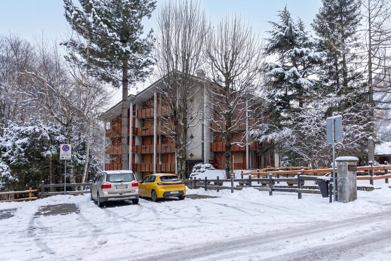 Apartamento entero, Apartamento de vacaciones para 7 personas con piscina para niños in Dolonne, Courmayeur