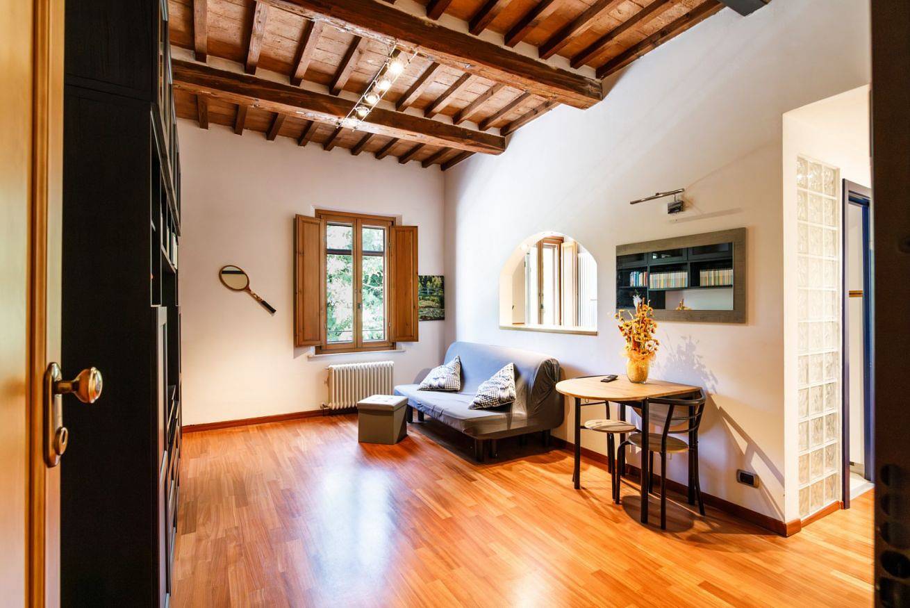 Appartement entier, Appartement de vacances pour 2 personnes in Sienne, Province de Sienne