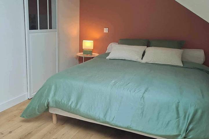 Gîte pour 4 personnes, avec terrasse à Locunolé - 2