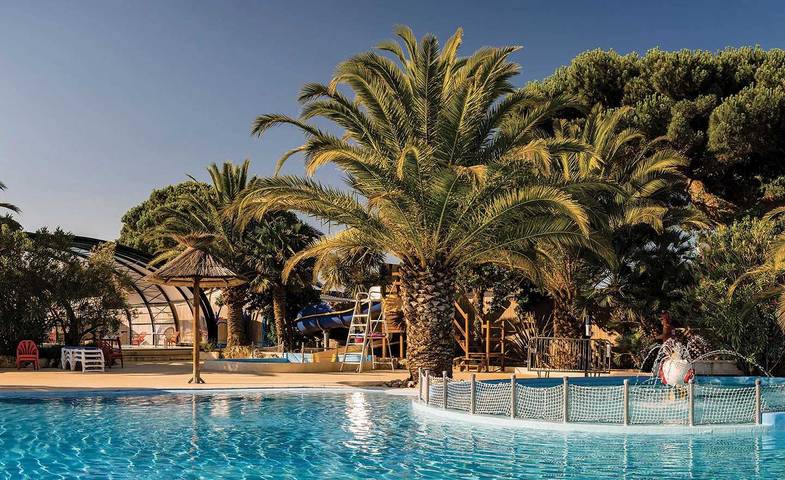 Camping pour 8 personnes, avec piscine ainsi que terrasse et bassin pour enfant à Saint-Georges-d'Oléron - 3