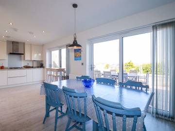Holiday Home for 6 People in Perranporth, Cornwall, Photo 2