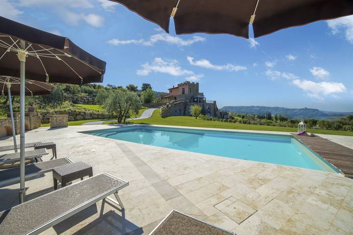 Villa für 12 Personen, mit Terrasse und Garten - 1