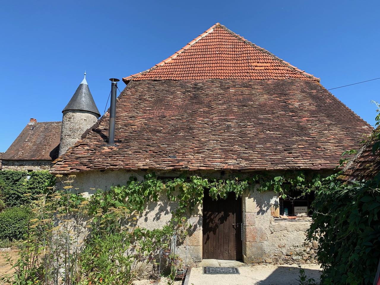 Le Petit Donjon in Brigueil-le-Chantre, Vienne (France)