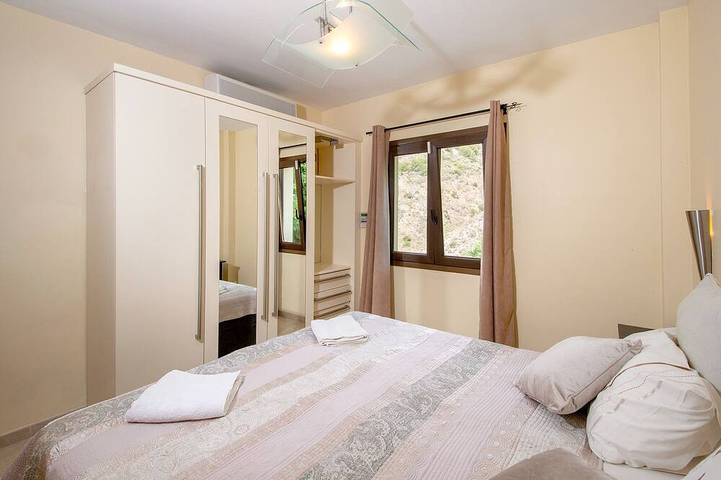 Villa moderne de luxe avec vue spectaculaire sur la mer, piscine privée et jacuzzi in La Herradura, Almuñecar