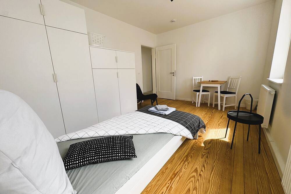 Appartamento intero, Appartamento-Standard-Bagno privato-Vista sul cortile-Zeitraum Wn – 3Sz in Waiblingen, Rems-Murr-Kreis