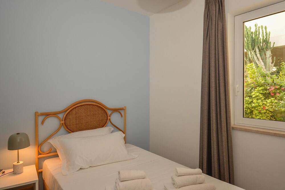 Entire apartment, 3 bedroom awesome apartment in Marina di Modica in Marina di Modica, Modica