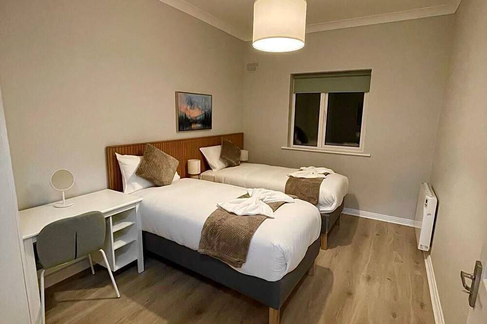Entire apartment, Stylish City Retreat - sleeps 6 in Galway, County Galway