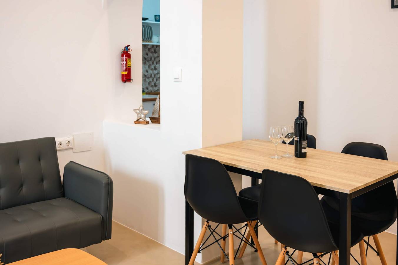 Entire apartment, Assyr C - Santorini Cozy Cycladic Retreat in Santorini