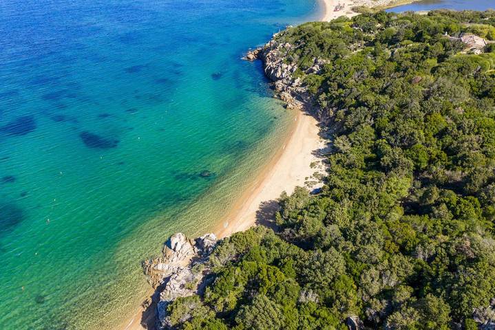 Gîte pour 6 personnes, avec piscine et balcon/terrasse à Arzachena - 3