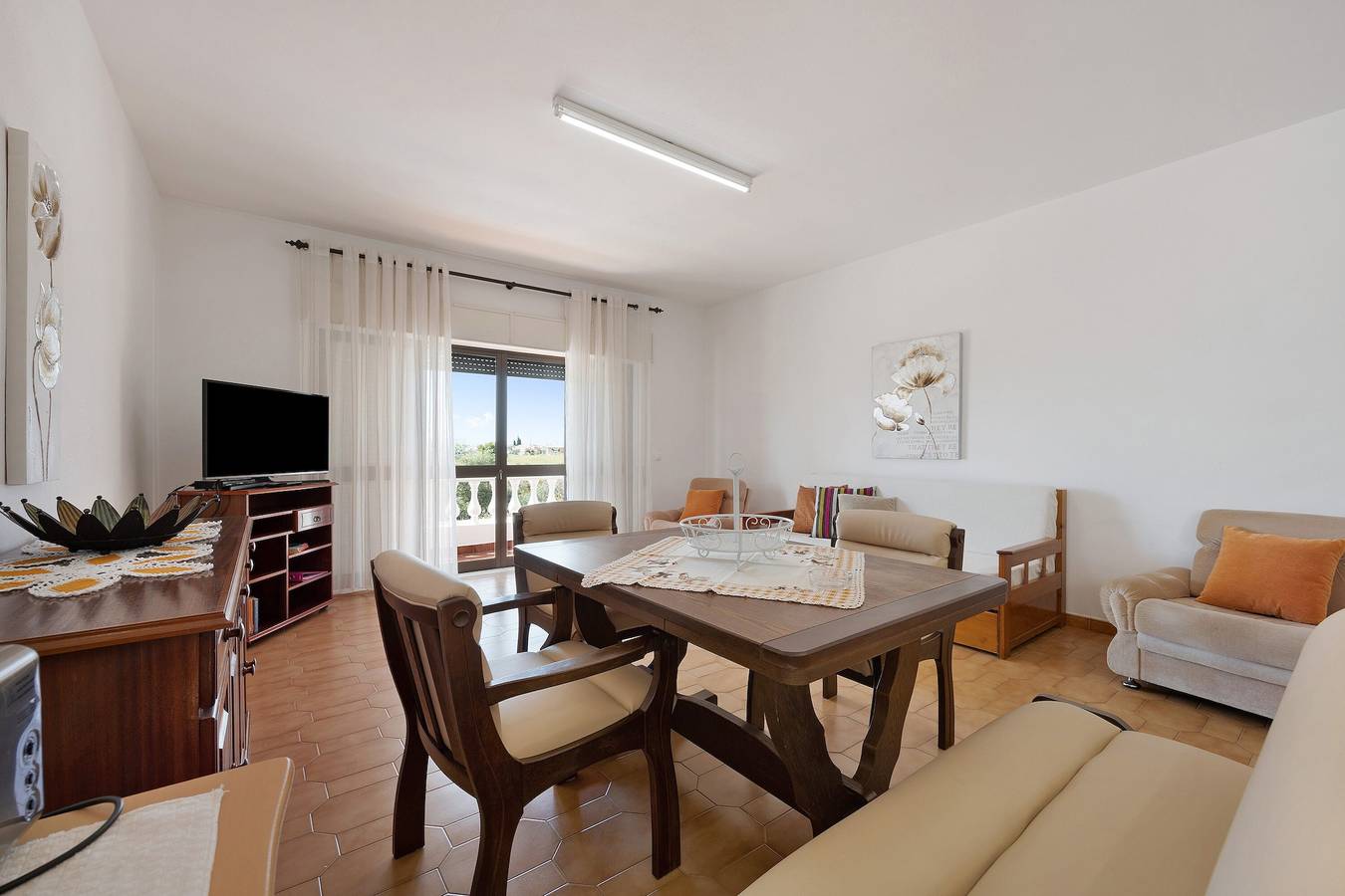 Ganze Wohnung, Ferienwohnung 'Casa Atlântico nº4' in Meeresnähe mit Gemeinschaftspool und Wlan in São Sebastião, Lagos