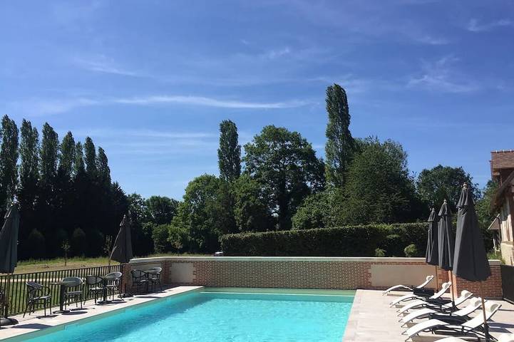 Hôtel pour 4 personnes, avec sauna ainsi que jardin et piscine