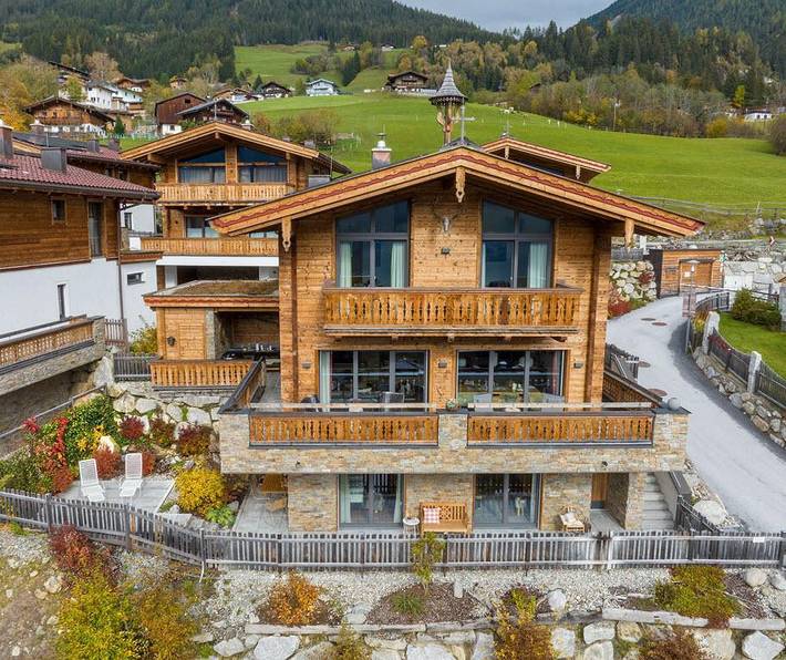 Chalet für 4 Personen, mit Balkon/Terrasse und Terrasse am Großvenediger