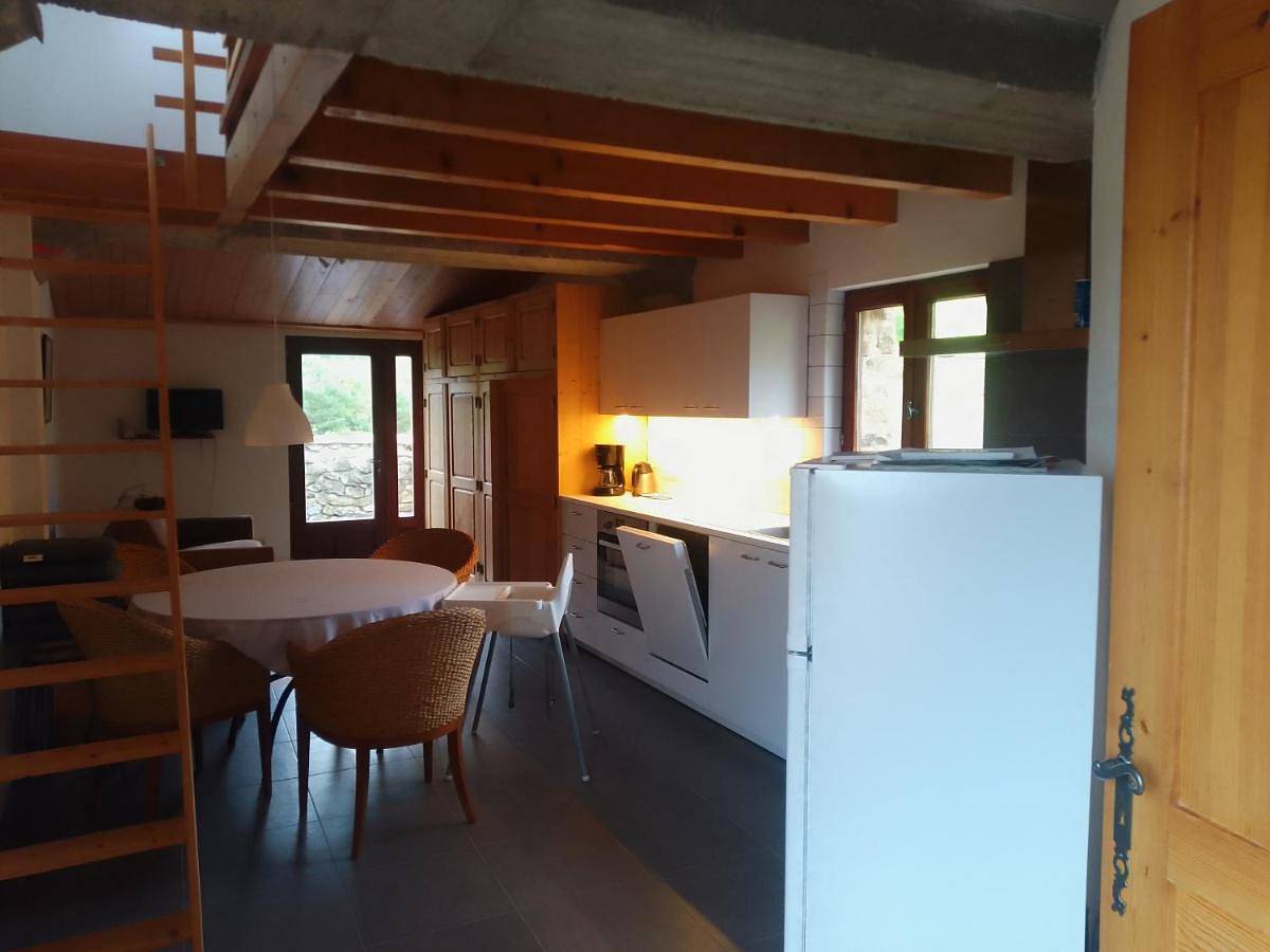 La vie en Rosans - The upperhouse in Saint-André-de-Rosans, Région de Gap