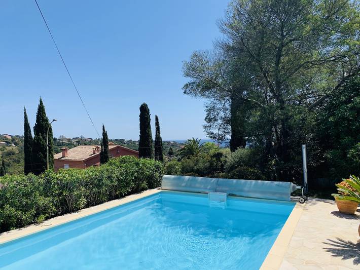 Gîte pour 6 personnes, avec Piscine à Roquebrune-sur-Argens - 4