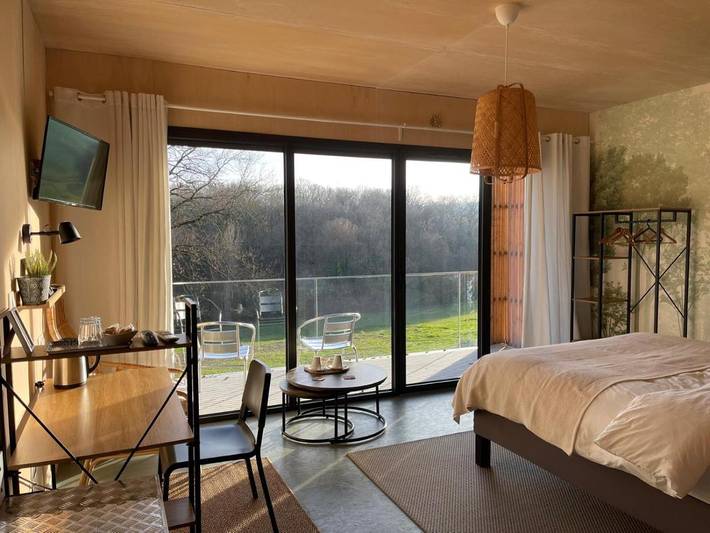 Location de vacances pour 2 personnes, avec balcon ainsi que vue et jardin dans Gémil - 3