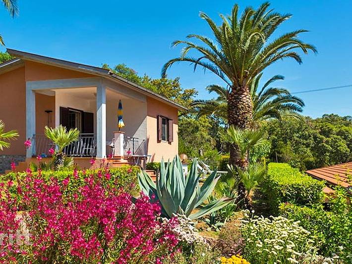 Ferienpark für 5 Personen, mit Pool und Balkon/Terrasse sowie Terrasse auf Elba