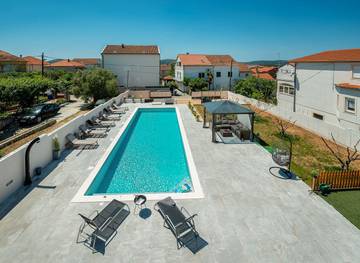 Vakantiehuis voor 12 Personen in Biograd na Moru, Zadar, Afbeelding 1