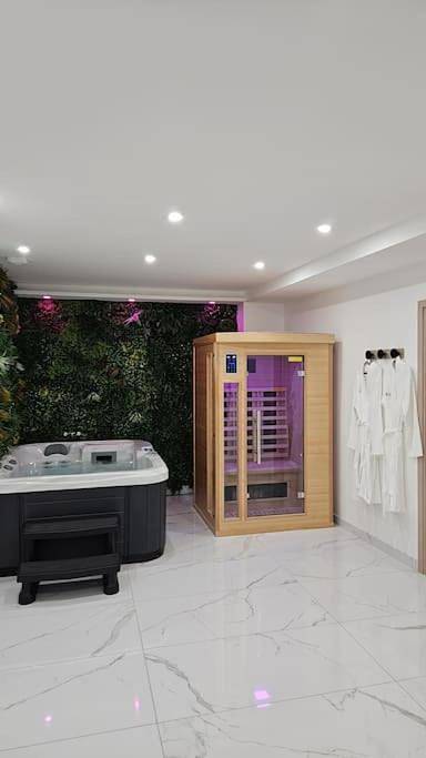 Appartement de vacances pour 2 personnes, avec Jacuzzi ainsi que Terrasse et Sauna