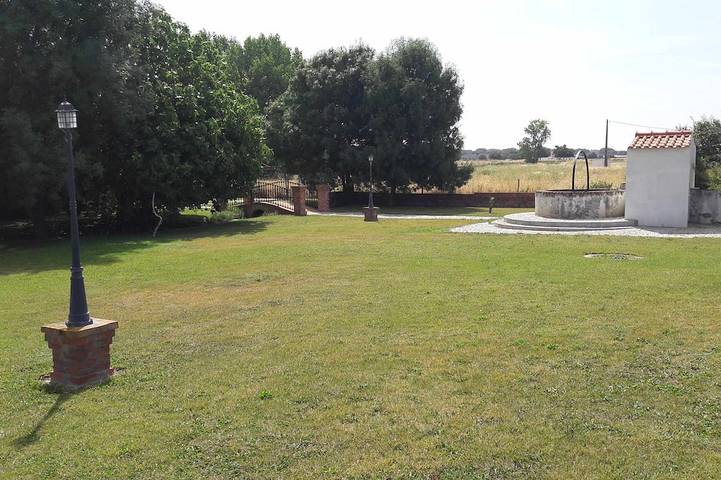 Appartement entier, Maison donnant sur la piscine, idéale pour les familles. in District de Évora