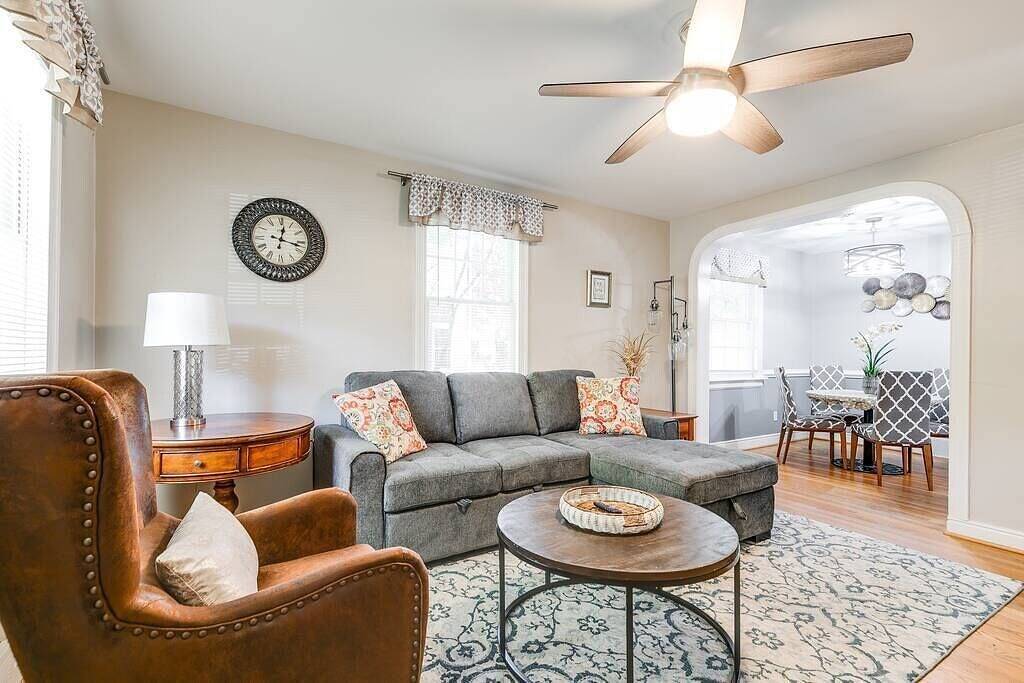 The Sweet Retreat Rva • Fenced Yard • Fire Pit • Parking in Richmond, Virginia