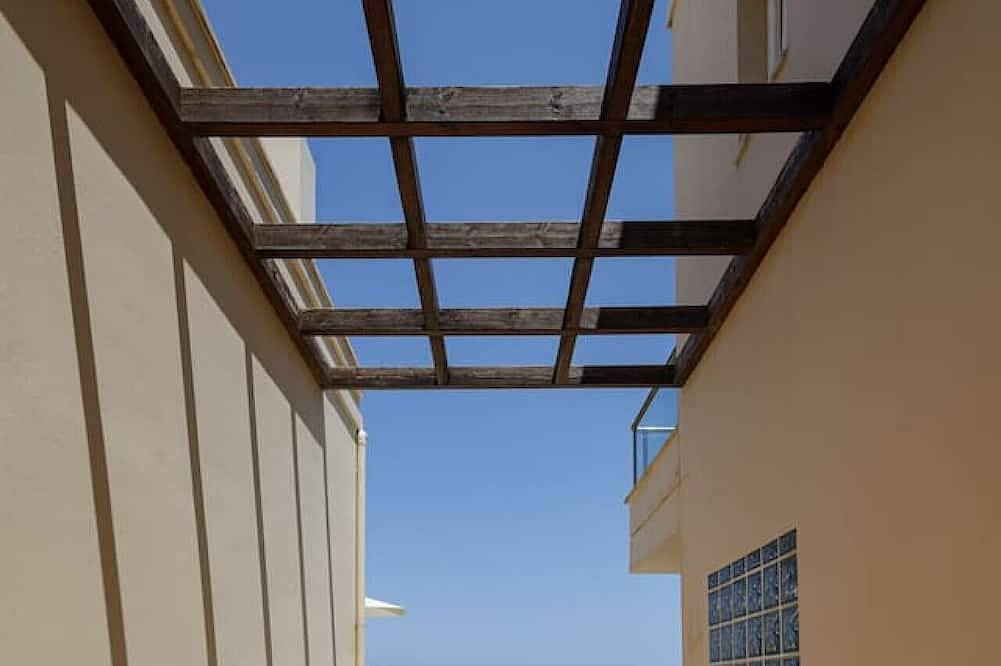 Ganze Wohnung, Adelphes Beachfront Apartment in Kalyves, Chania und Umgebung