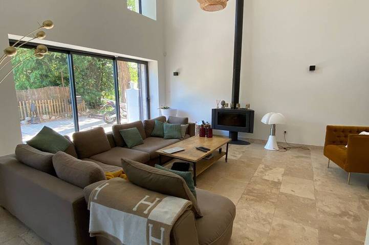 Gîte pour 15 personnes, avec jacuzzi et jardin à Rognonas - 3