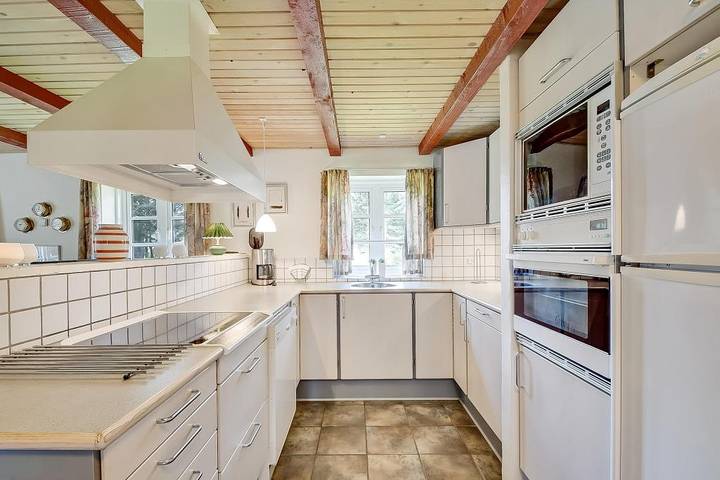 Schönes Ferienhaus mit Whirlpool, Sauna und Kaminofen in Tim, Ulfborg